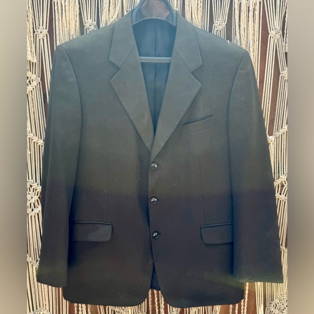 Jones New York vintage Charcoal/black Men's Blazer. Size 44R